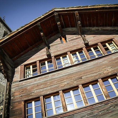 Pfruendhaus Villa Guttet-Feschel Exteriör bild